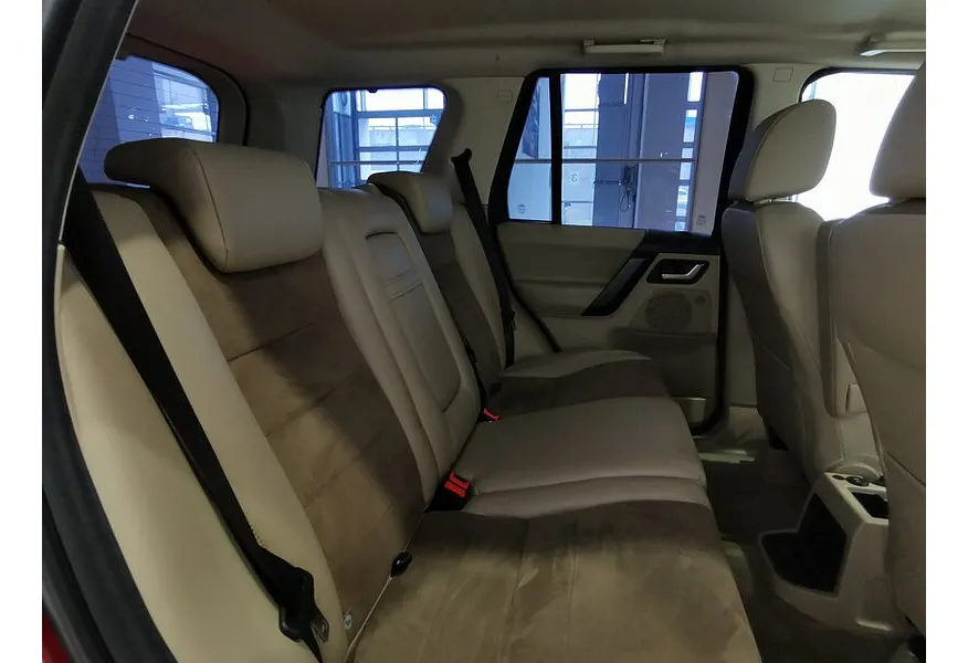 Land Rover Freelander 2.2 TD4 AT (150 л.с.) S Красный в АВИЛОН. Слайд №16