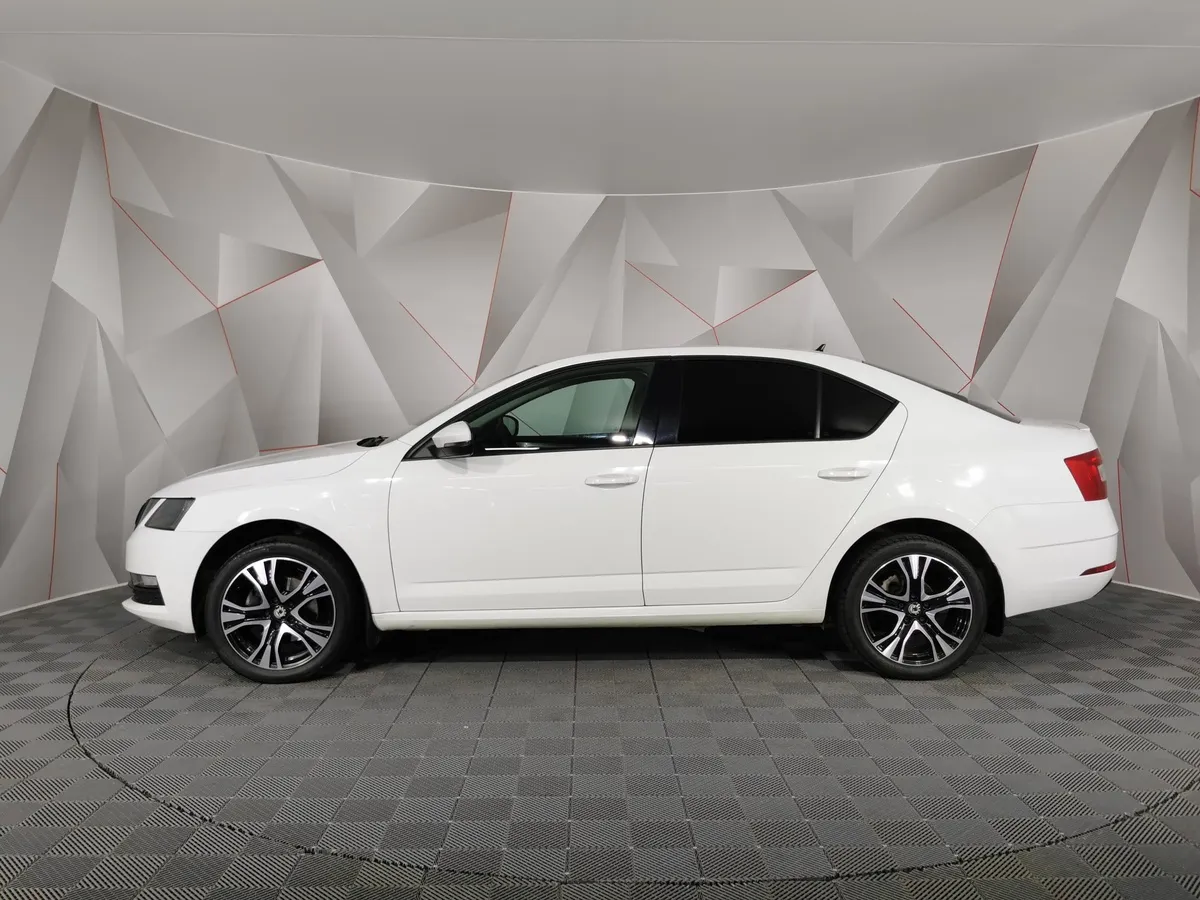 Skoda Octavia 1.6 AT (110 л.с.) Белый в АВИЛОН. Слайд №5