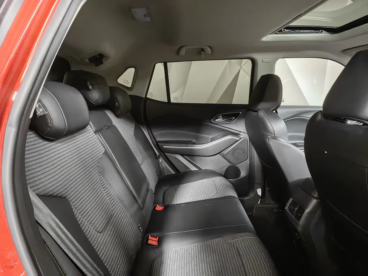 Москвич 3 1.5 CVT (150 л.с.) Standart Красный в АВИЛОН. Слайд №16