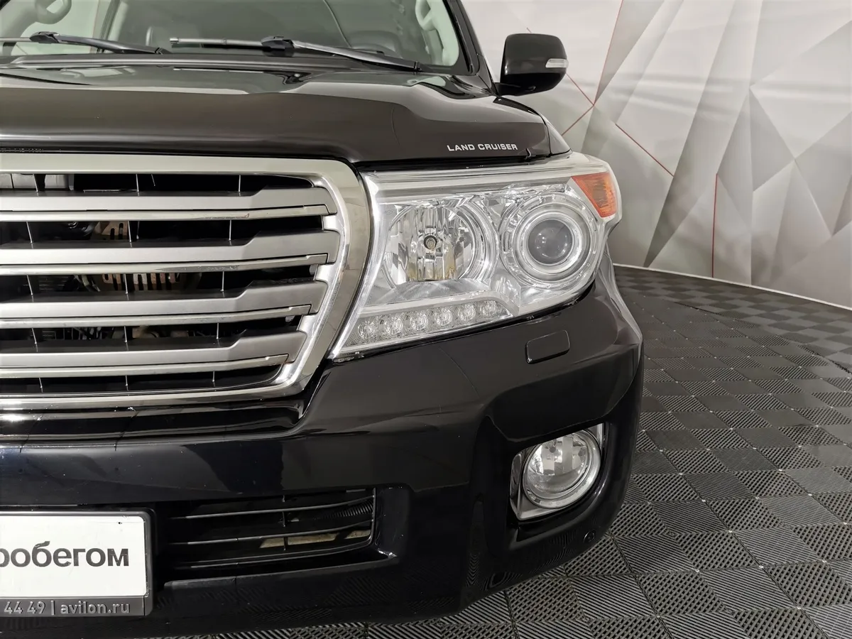 Toyota Land Cruiser 4.5 Twin-Turbo D AT 4WD (5 мест) (235 л.с.) Престиж Черный в АВИЛОН. Слайд №10