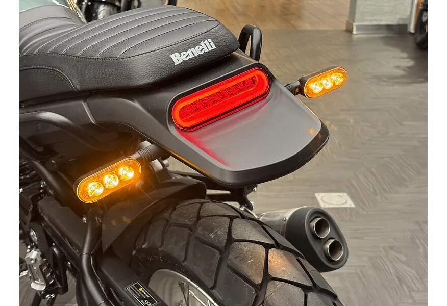 Benelli Leoncino 500 Trail 500 см³ (48 л.с.) 500 Зеленый в АВИЛОН. Слайд №10