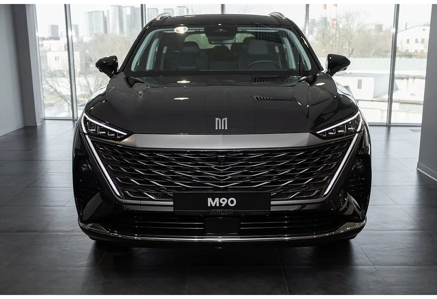 Москвич М90 2.0 ATT 4WD (147 л.с.) Ультимейт Черный в АВИЛОН. Слайд №3