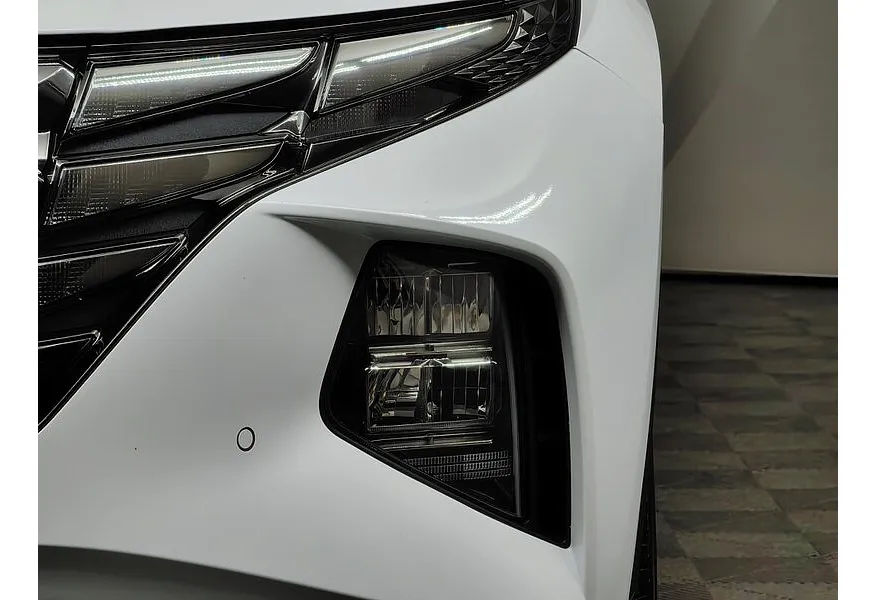 Hyundai Tucson D2.0 Smartstream 8AT 4WD (186 л.с.) Lifestyle + Smart Sense Белый в АВИЛОН. Слайд №10