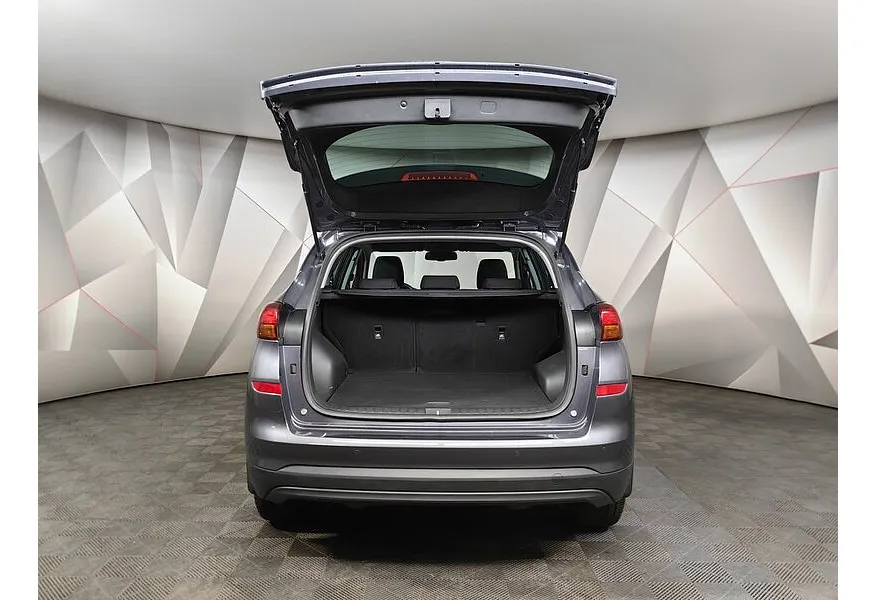 Hyundai Tucson 2.0 (150 л.с.) MPi-6AT-4WD Family Серый в АВИЛОН. Слайд №11