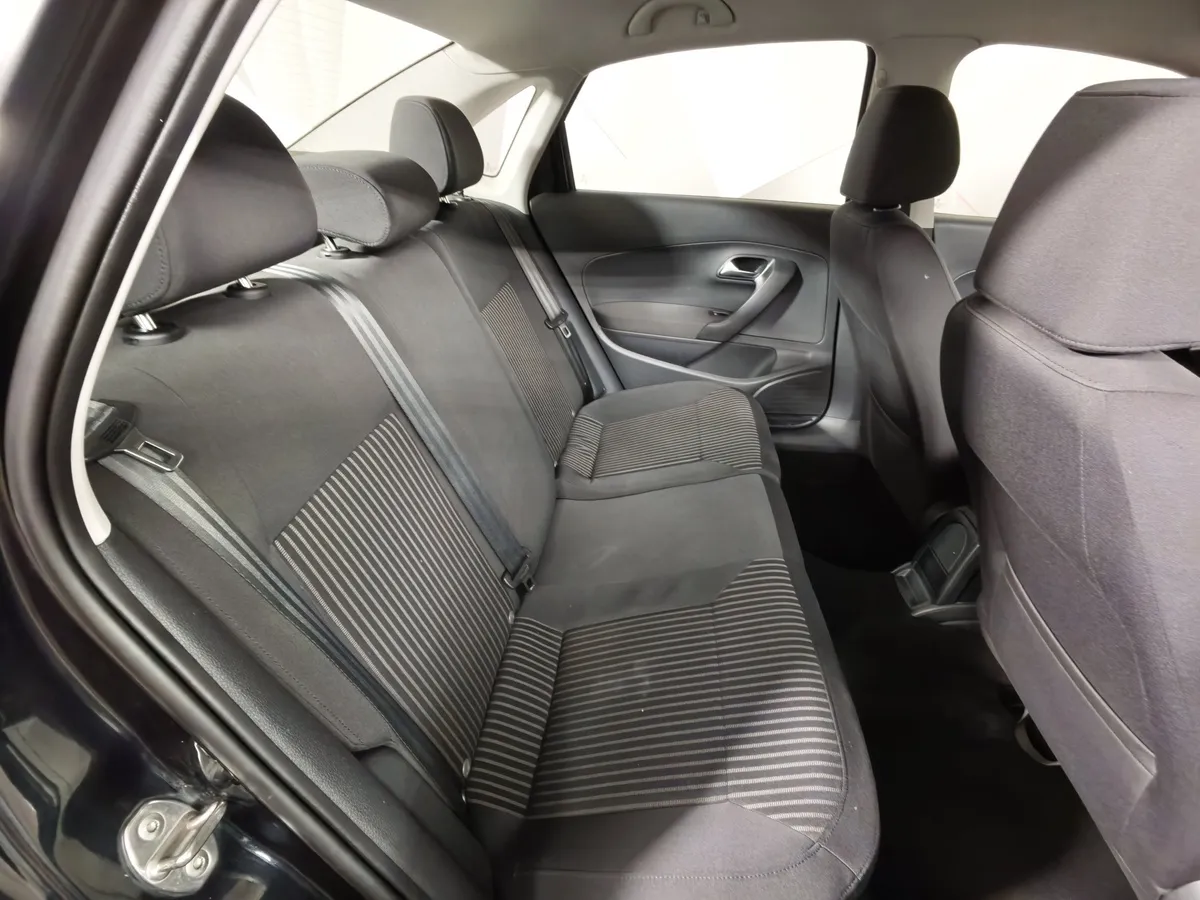 Volkswagen Polo 1.6 Tiptronic (105 л.с.) Comfortline Черный в АВИЛОН. Слайд №15