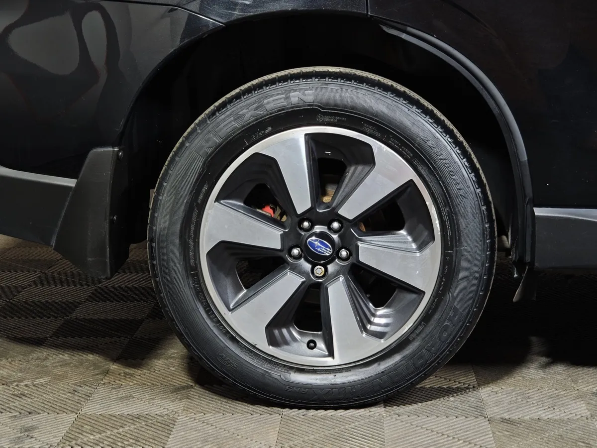 Subaru Forester 2.0i Lineartronic AWD (150 л.с.) Черный в АВИЛОН. Слайд №9