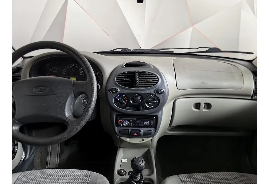 ВАЗ (Lada) Kalina 1.4 MT 16 кл (Евро-3) (89 л.с.) Серебристый в АВИЛОН. Слайд №13