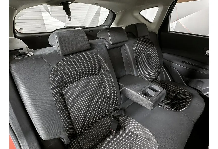 Nissan Qashqai 2.0 CVT FWD (141 л.с.) XE Красный в АВИЛОН. Слайд №16