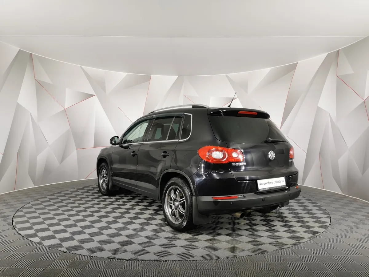 Volkswagen Tiguan 2.0 TSI 4Motion AT (170 л.с.) Track & Field Черный в АВИЛОН. Слайд №4