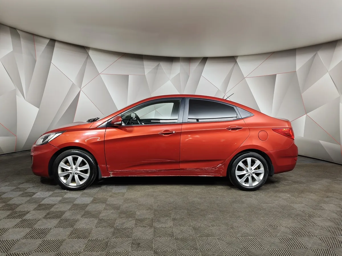 Hyundai Solaris 1.4 AT (100 л.с.) Active Красный в АВИЛОН. Слайд №5