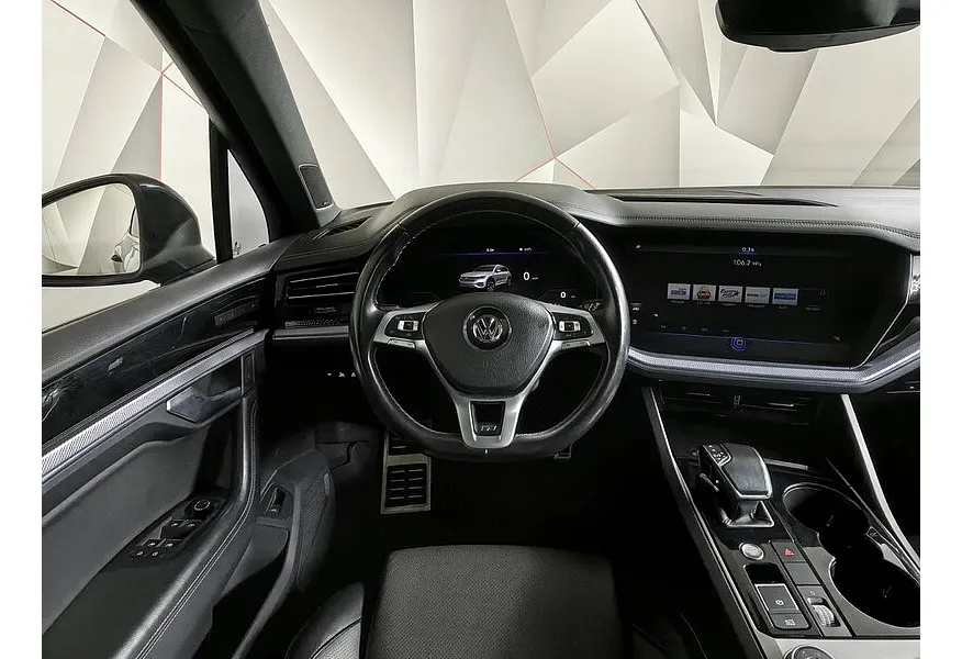 Volkswagen Touareg 3.0 TSI Tiptronic 4Motion (340 л.с.) R-Line Черный в АВИЛОН. Слайд №20