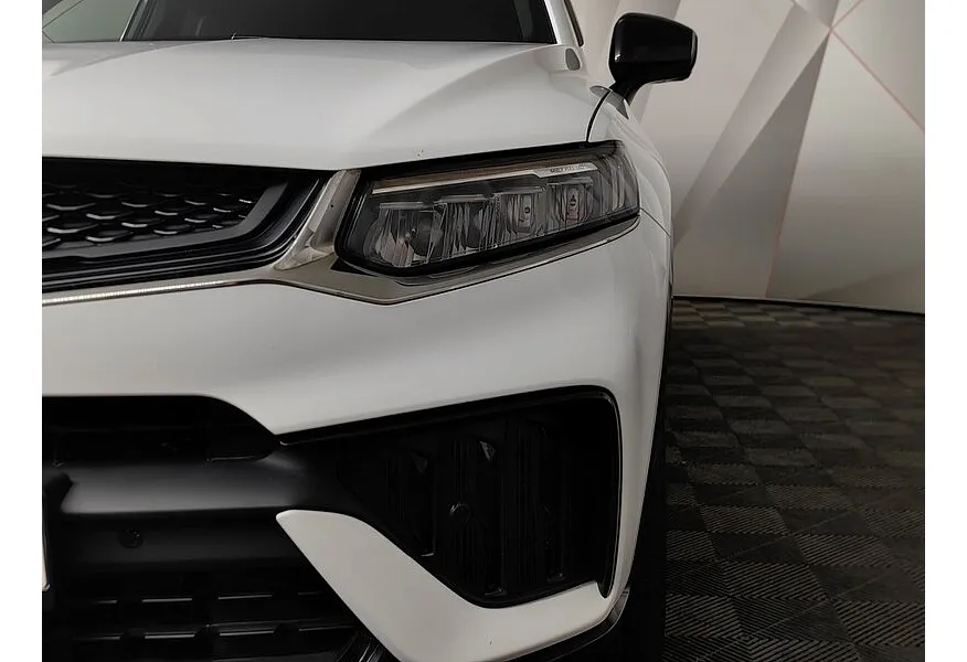 Geely Tugella 2.0 AT AWD (238 л.с.) Flagship Sport Белый в АВИЛОН. Слайд №10