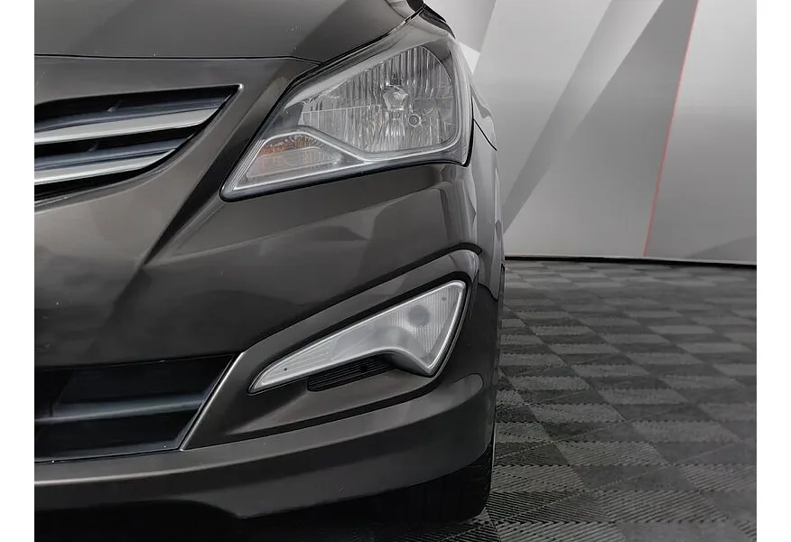 Hyundai Solaris 1.4 AT (107 л.с.) Comfort Коричневый в АВИЛОН. Слайд №10