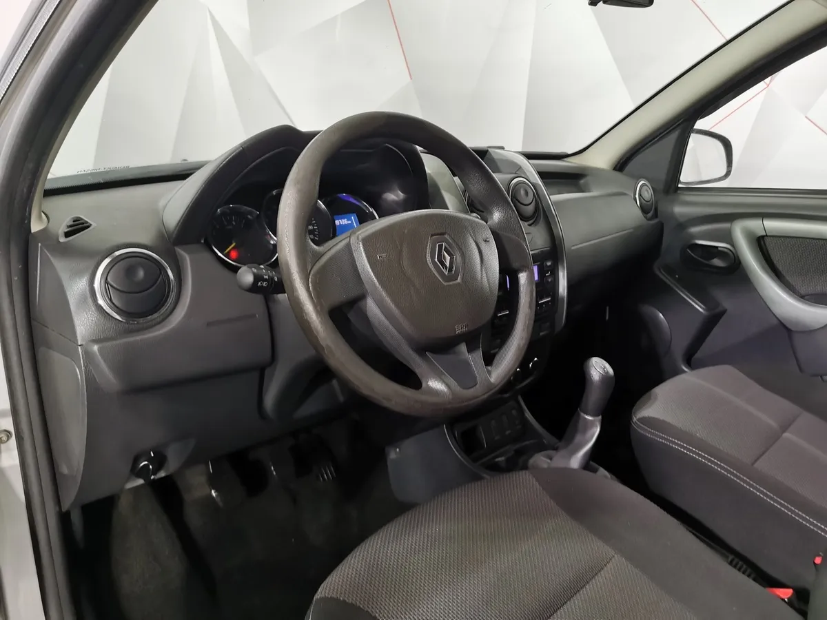 Renault Duster 1.6 MT (114 л.с.) Серый в АВИЛОН. Слайд №17