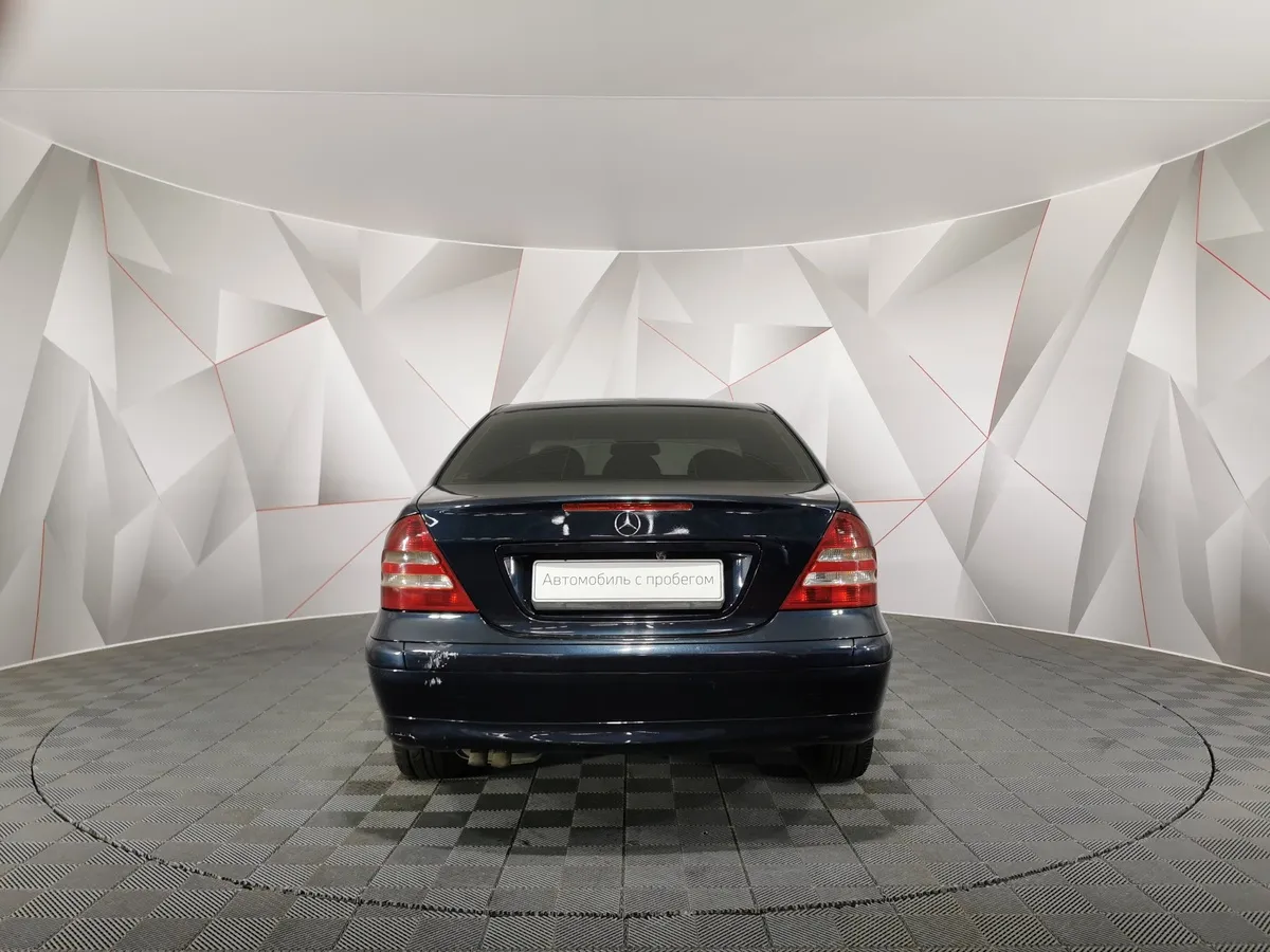 Mercedes-Benz C-Класс C 180 Kompressor AT (143 л.с.) Черный в АВИЛОН. Слайд №8