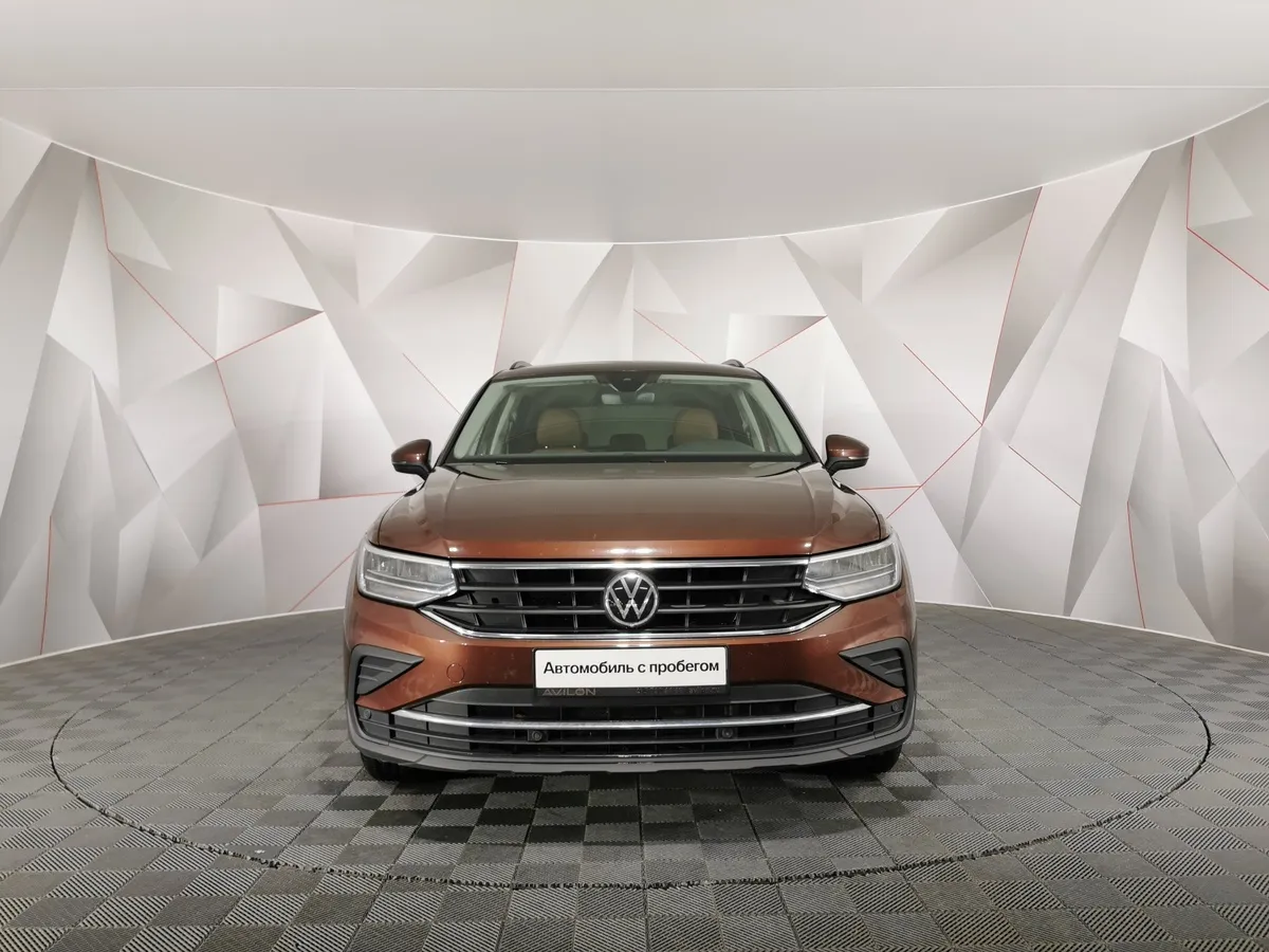 Volkswagen Tiguan 2.0 TSI 4Motion AT (180 л.с.) Status Коричневый в АВИЛОН. Слайд №7
