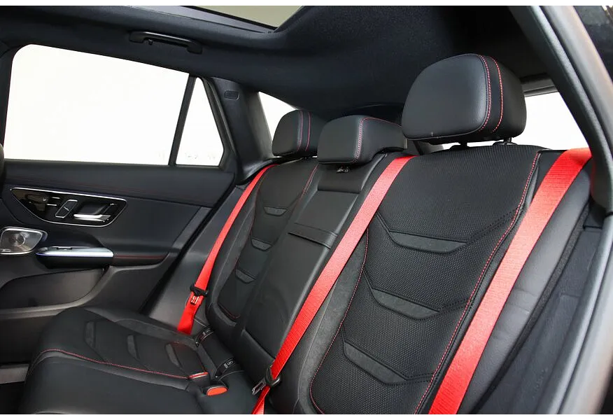 Mercedes-Benz GLC 43 AMG 9G-TRONIC 4MATIC (421 л.с.) Черный в АВИЛОН. Слайд №10 Mercedes-Benz GLC 43 AMG 9G-TRONIC 4MATIC (421 л.с.) Черный в АВИЛОН. Слайд №10