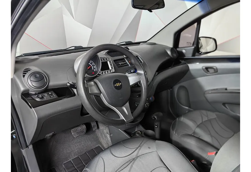 Chevrolet Spark 1.0 AT (68 л.с.) LS Черный в АВИЛОН. Слайд №18 Chevrolet Spark 1.0 AT (68 л.с.) LS Черный в АВИЛОН. Слайд №18