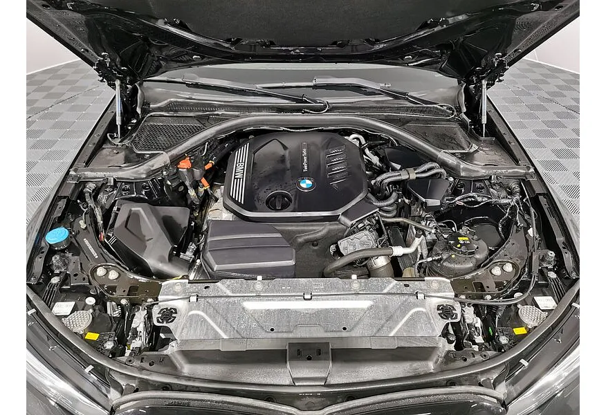 BMW 3 серия 320d xDrive (190 л.с.) M Sport Pure Черный в АВИЛОН. Слайд №12