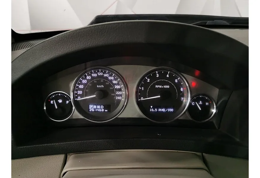 Jeep Grand Cherokee 4.7 AT AWD (305 л.с.) Черный в АВИЛОН. Слайд №18