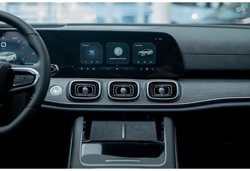 JAECOO J8 2.0 DCT 4WD (249 л.с.) Supreme Серебристый в АВИЛОН. Слайд №8