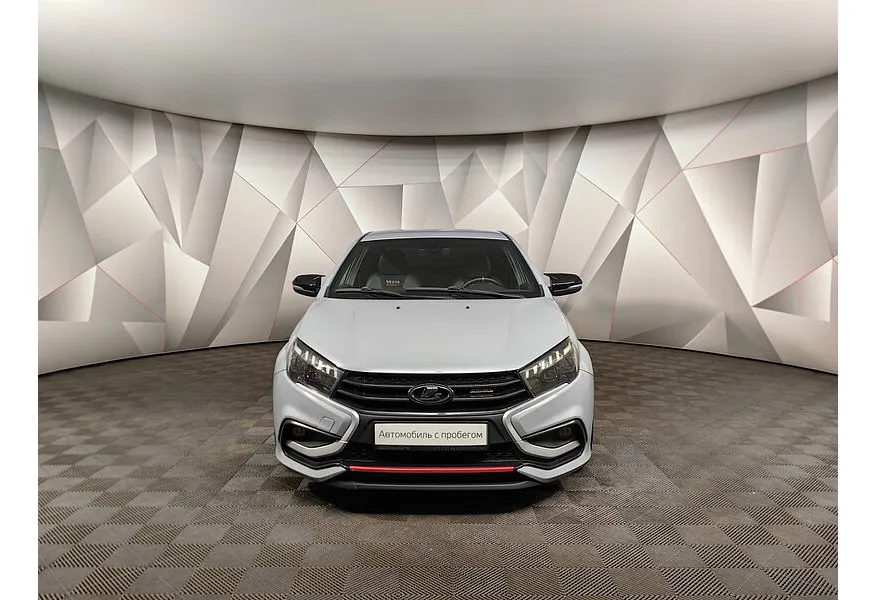 LIVE. Слайд №5