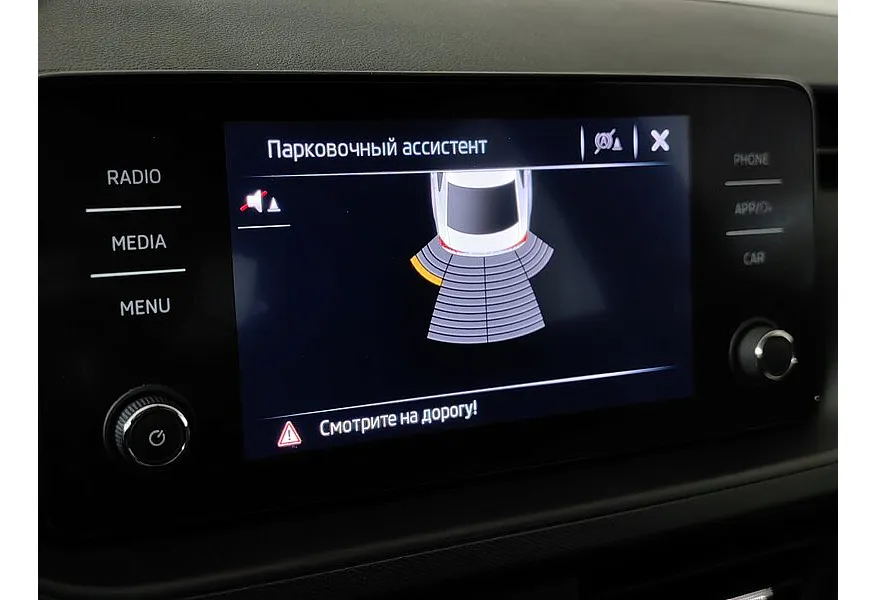 Skoda Rapid 1.4 DSG (125 л.с.) Ambition Белый в АВИЛОН. Слайд №20