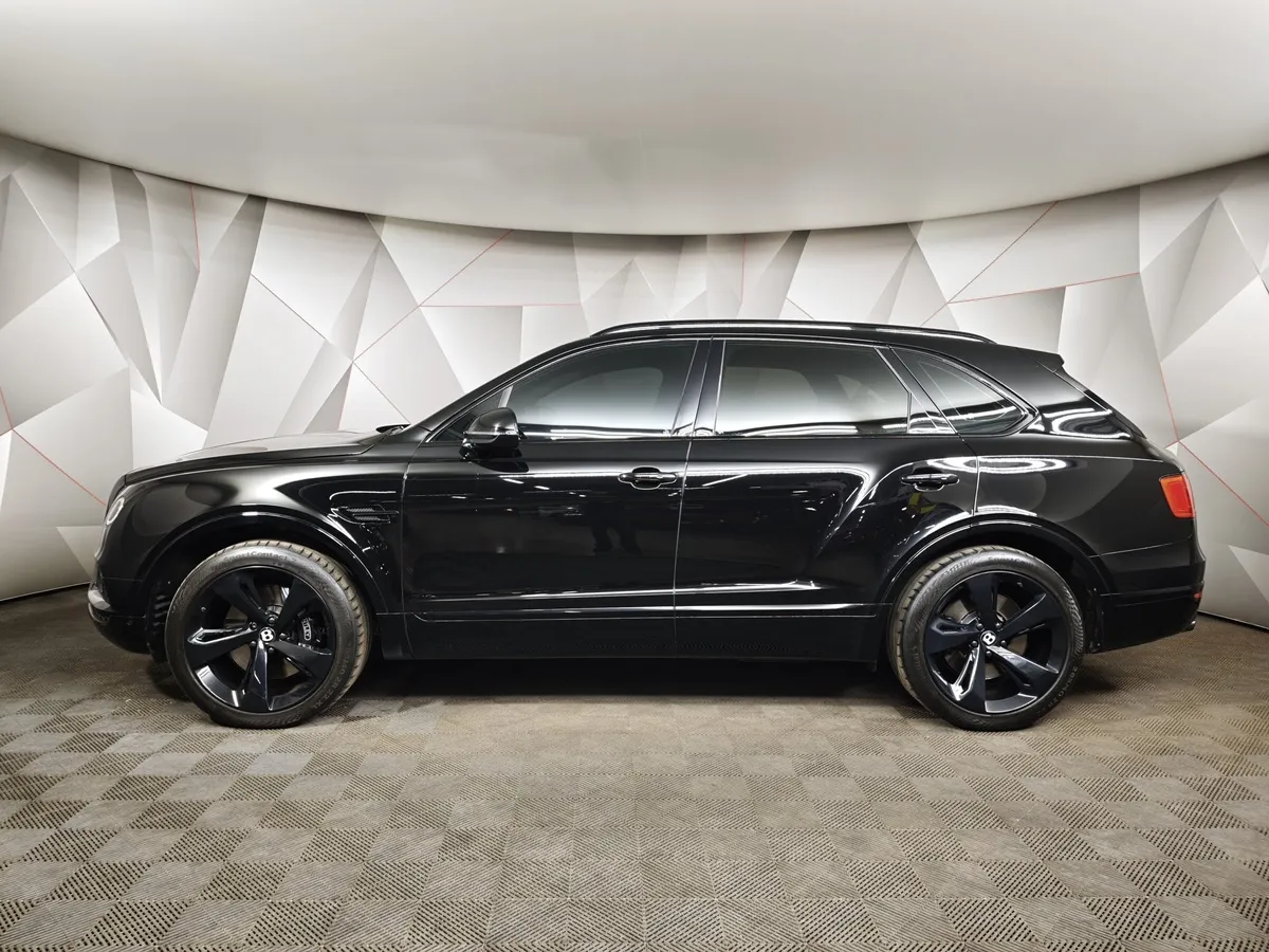 Bentley Bentayga 6.0 AT AWD (608 л.с.) Черный в АВИЛОН. Слайд №5