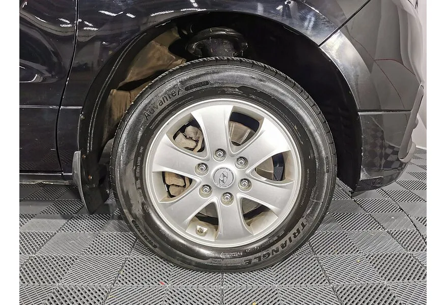 АВИЛОН - Hyundai Grand Starex 2.5 CRDi AT AWD (145 л.с.) Черный - slide 17
