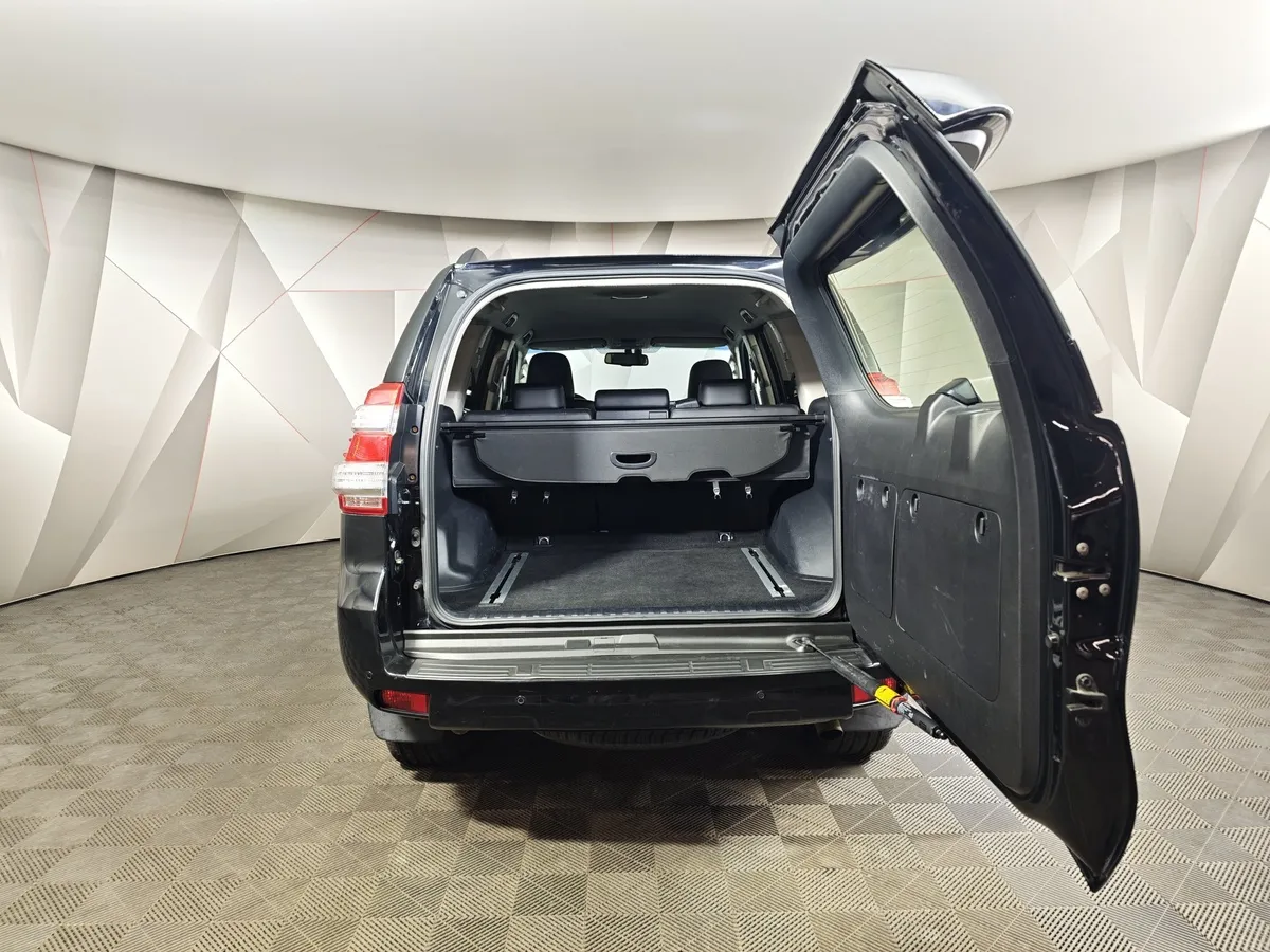 Toyota Land Cruiser Prado 4.0 AT 4WD (282 л.с.) Черный в АВИЛОН. Слайд №12