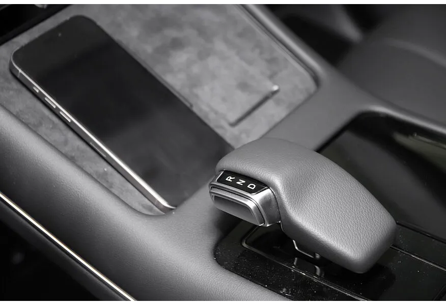 Seres M7 1.5 AT AWD (439 л.с.) Max Серый в АВИЛОН. Слайд №17