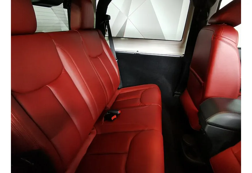 Jeep Wrangler 2.8 TD AT (200 л.с.) Rubicon 10th Anniversary Серый в АВИЛОН. Слайд №15