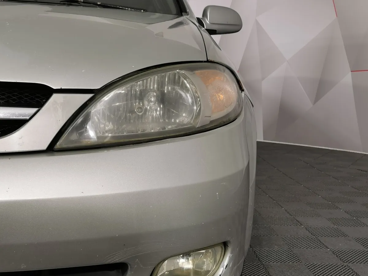Chevrolet Lacetti 1.6 MT (109 л.с.) Platinum Серебристый в АВИЛОН. Слайд №10
