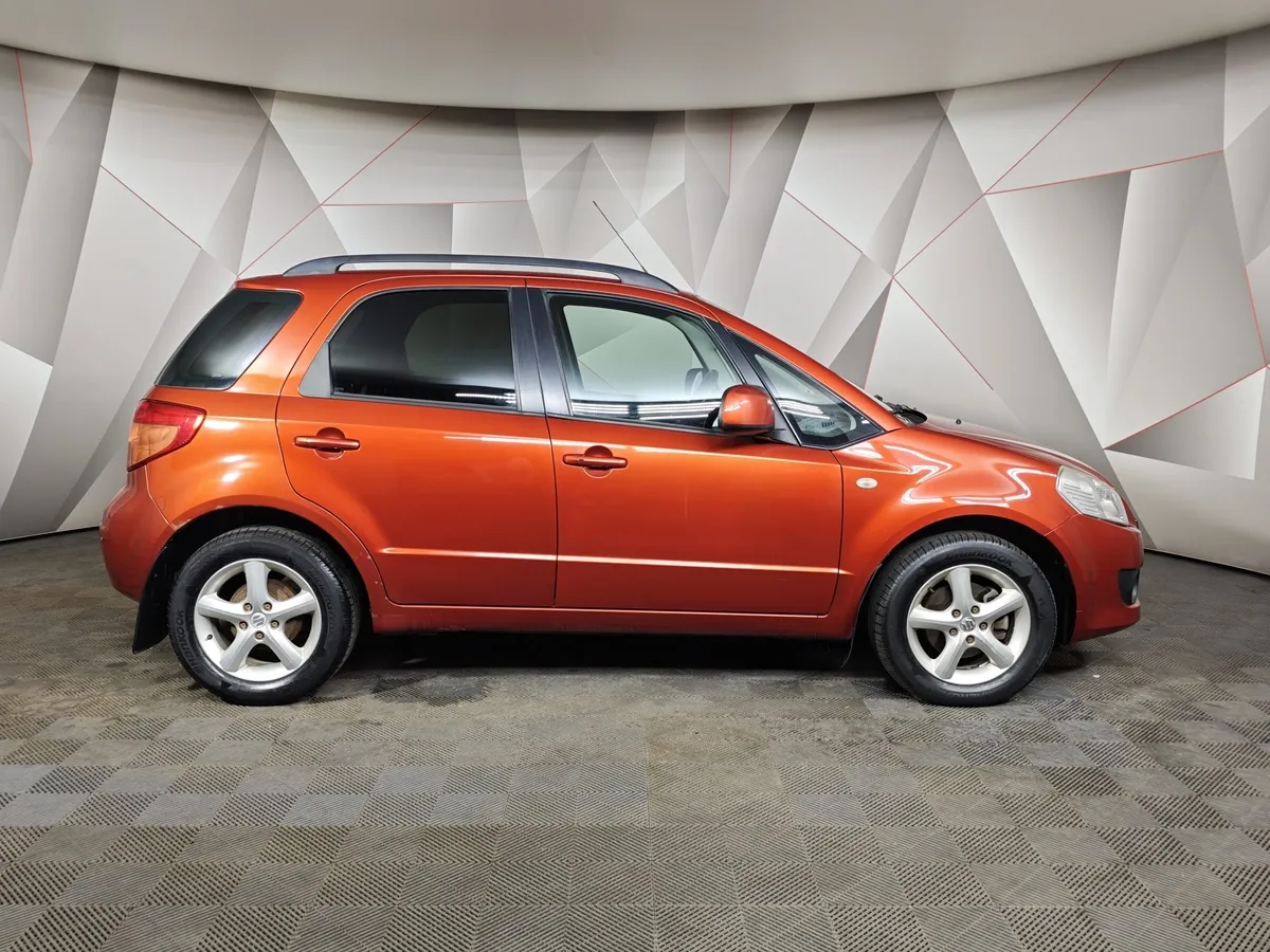 Suzuki SX4 1.6 AT (107 л.с.) Оранжевый в АВИЛОН. Слайд №6