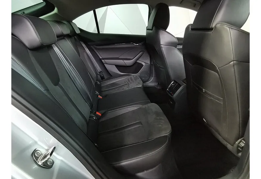 Skoda Octavia 1.4 AT FWD (150 л.с.) Серый в АВИЛОН. Слайд №16