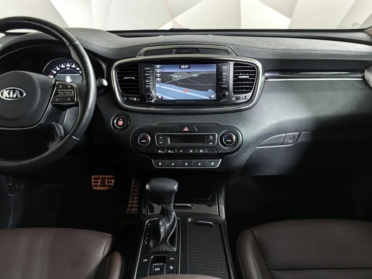 Kia Sorento 2.2 CRDi AT AWD (200 л.с.) Premium Коричневый в АВИЛОН. Слайд №15