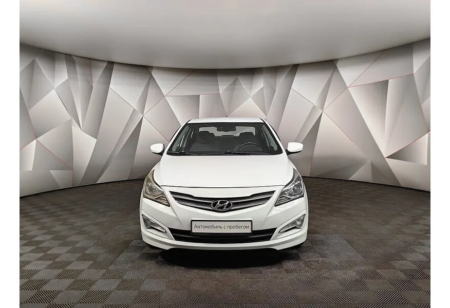 Hyundai Solaris 1.6 AT (123 л.с.) Comfort Белый в АВИЛОН. Слайд №5