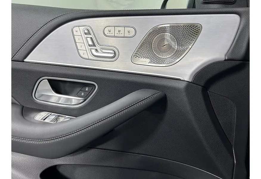 Mercedes-Benz GLE 450 4MATIC 9G-TRONIC (367 л.с.) Черный в АВИЛОН. Слайд №12 Mercedes-Benz GLE 450 4MATIC 9G-TRONIC (367 л.с.) Черный в АВИЛОН. Слайд №12