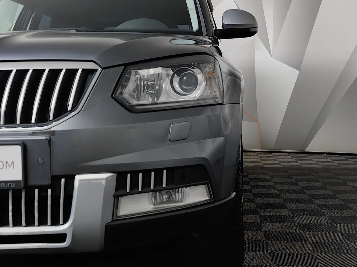 Skoda Yeti 1.8 TSI 4x4 DSG (152 л.с.) Серый в АВИЛОН. Слайд №10