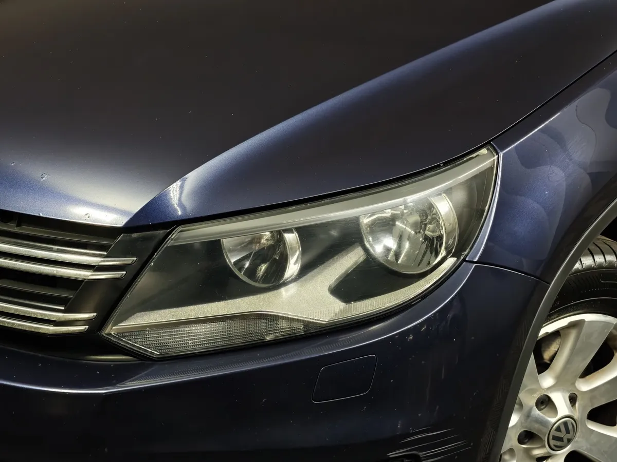 Volkswagen Tiguan 1.4 TSI BlueMotion DSG (150 л.с.) Sport&Style Синий в АВИЛОН. Слайд №10