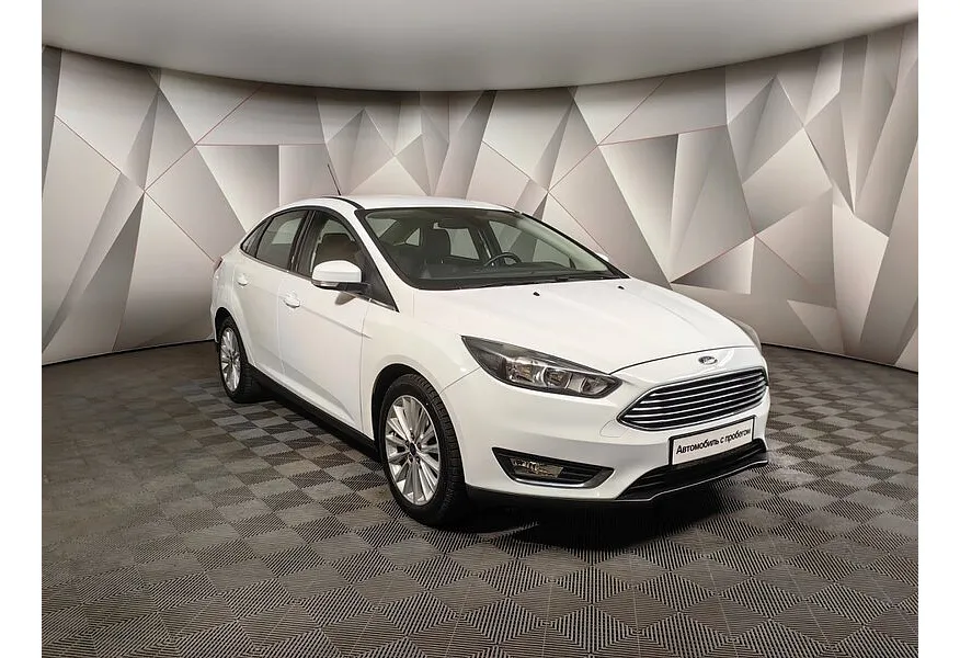 Ford Focus 1.6 PowerShift (125 л.с.) Titanium Белый в АВИЛОН. Слайд №3