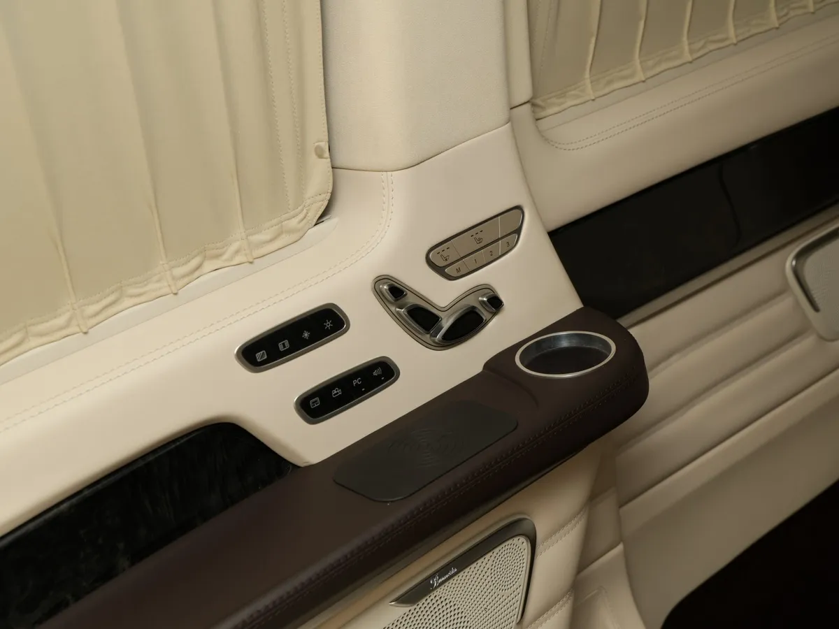 Mercedes-Benz V-Класс V 250 BlueTEC 7G-Tronic Plus 4x4 (190 л.с.) AVANTGARDE Черный в АВИЛОН. Слайд №32