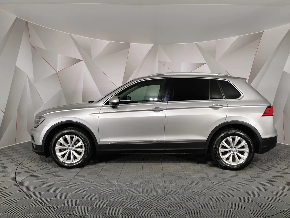 Volkswagen Tiguan 1.4 TSI BlueMotion MT (125 л.с.) Comfortline Серебристый в АВИЛОН. Слайд №5