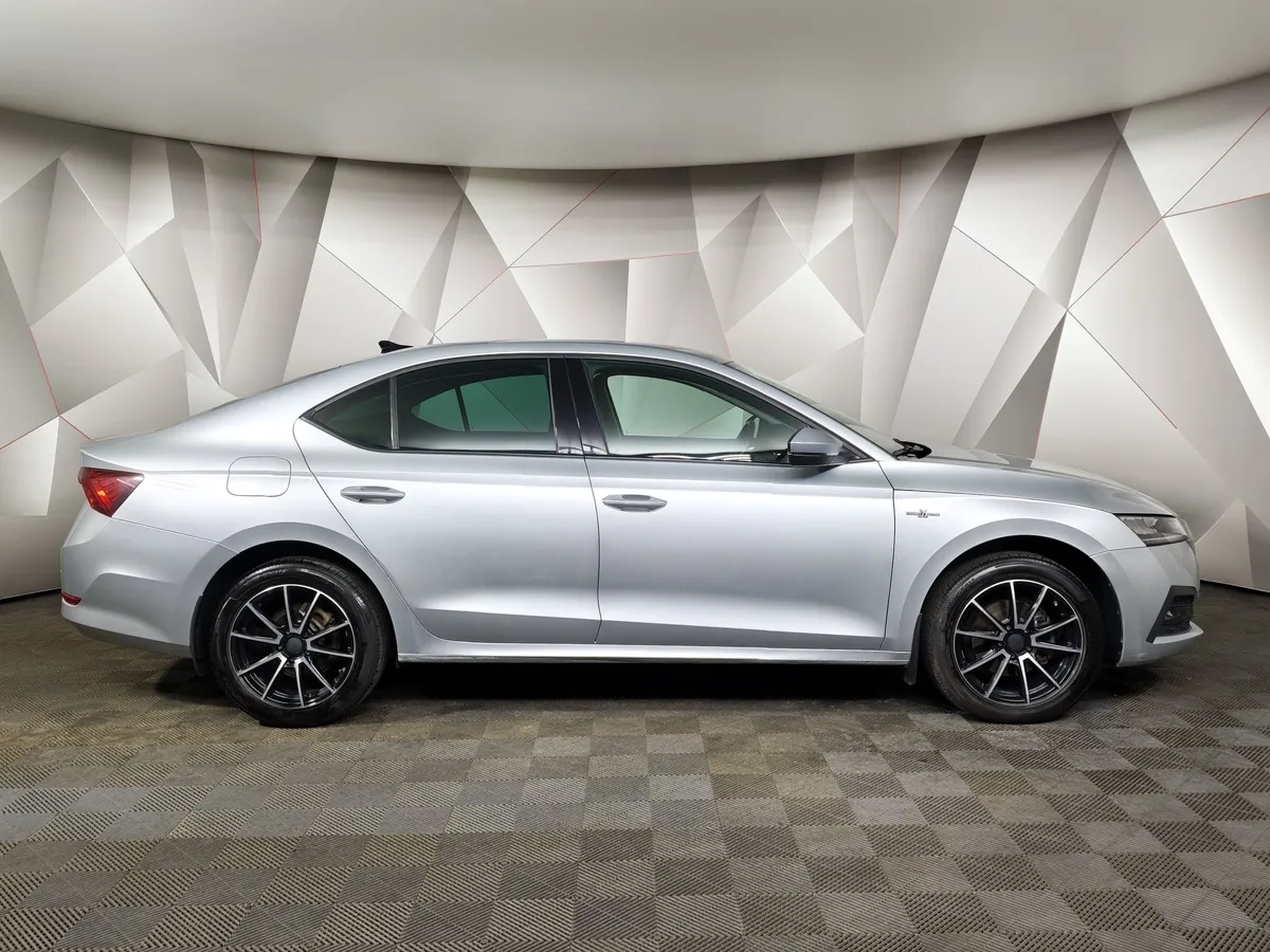Skoda Octavia 1.4 AT FWD (150 л.с.) Серый в АВИЛОН. Слайд №6
