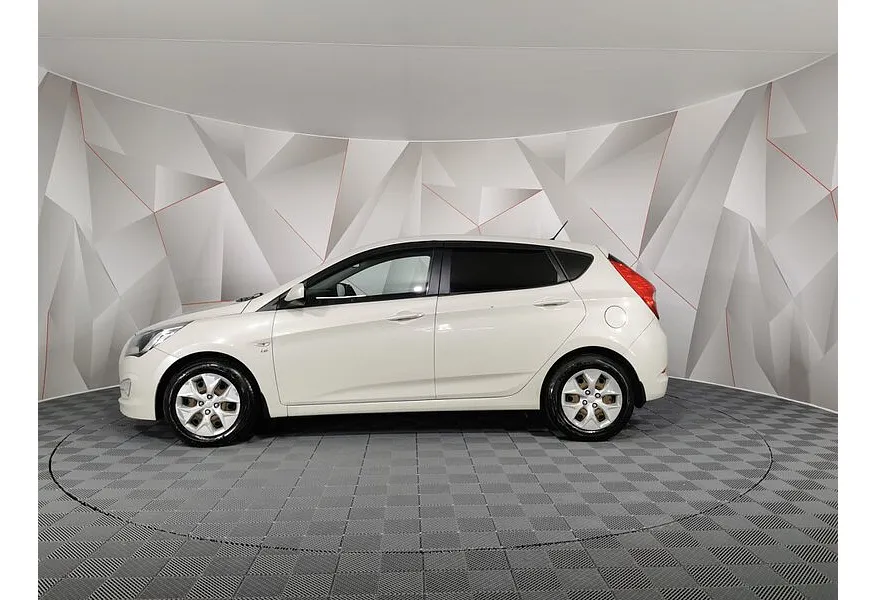 АВИЛОН - Hyundai Solaris 1.6 MT (123 л.с.) Comfort Бежевый - slide 2