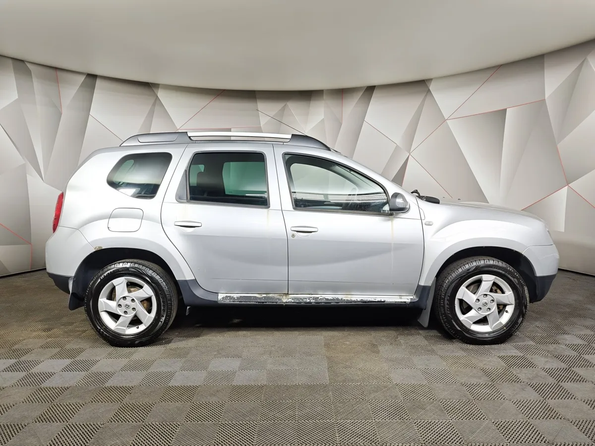 Renault Duster 2.0 MT 4x4 (143 л.с.) Серый в АВИЛОН. Слайд №6