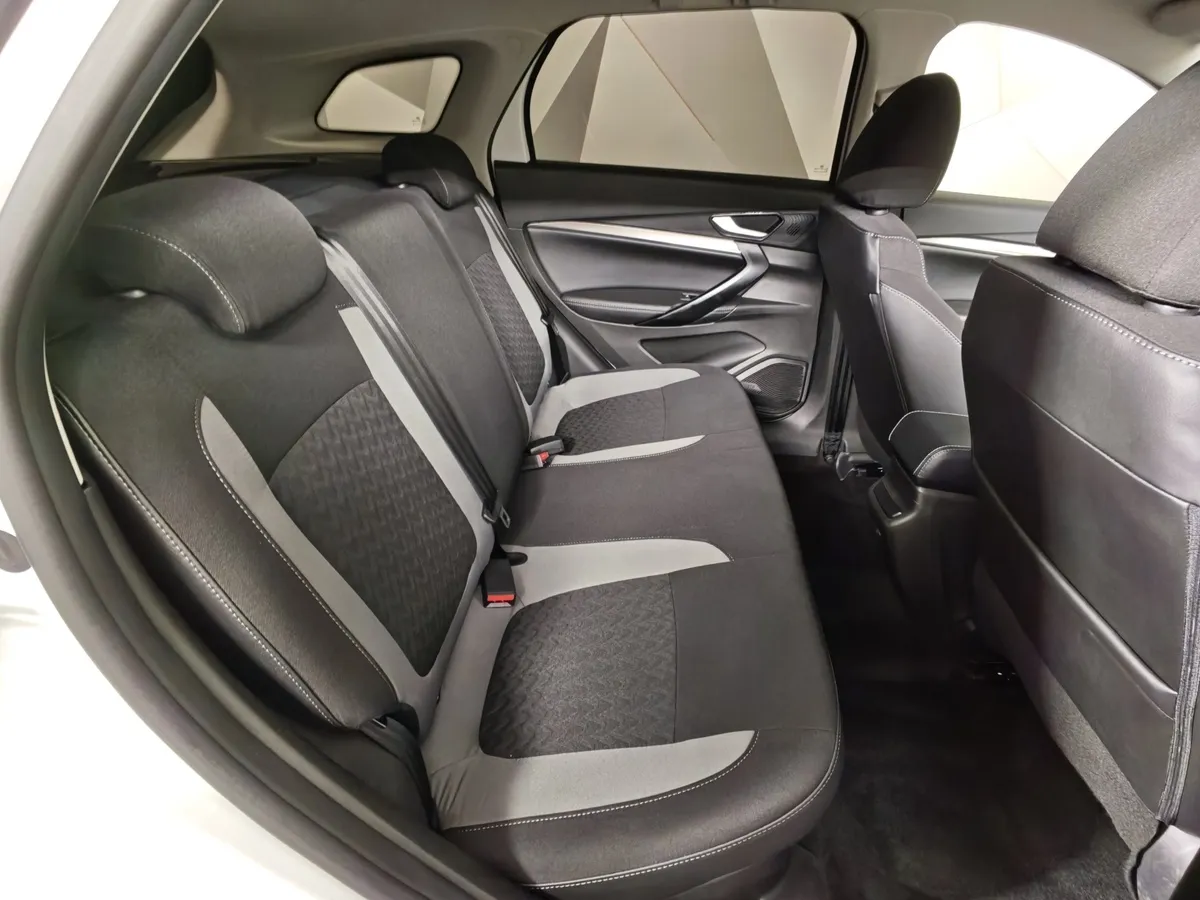 ВАЗ (Lada) Vesta 1.8 MT (122 л.с.) Белый в АВИЛОН. Слайд №15