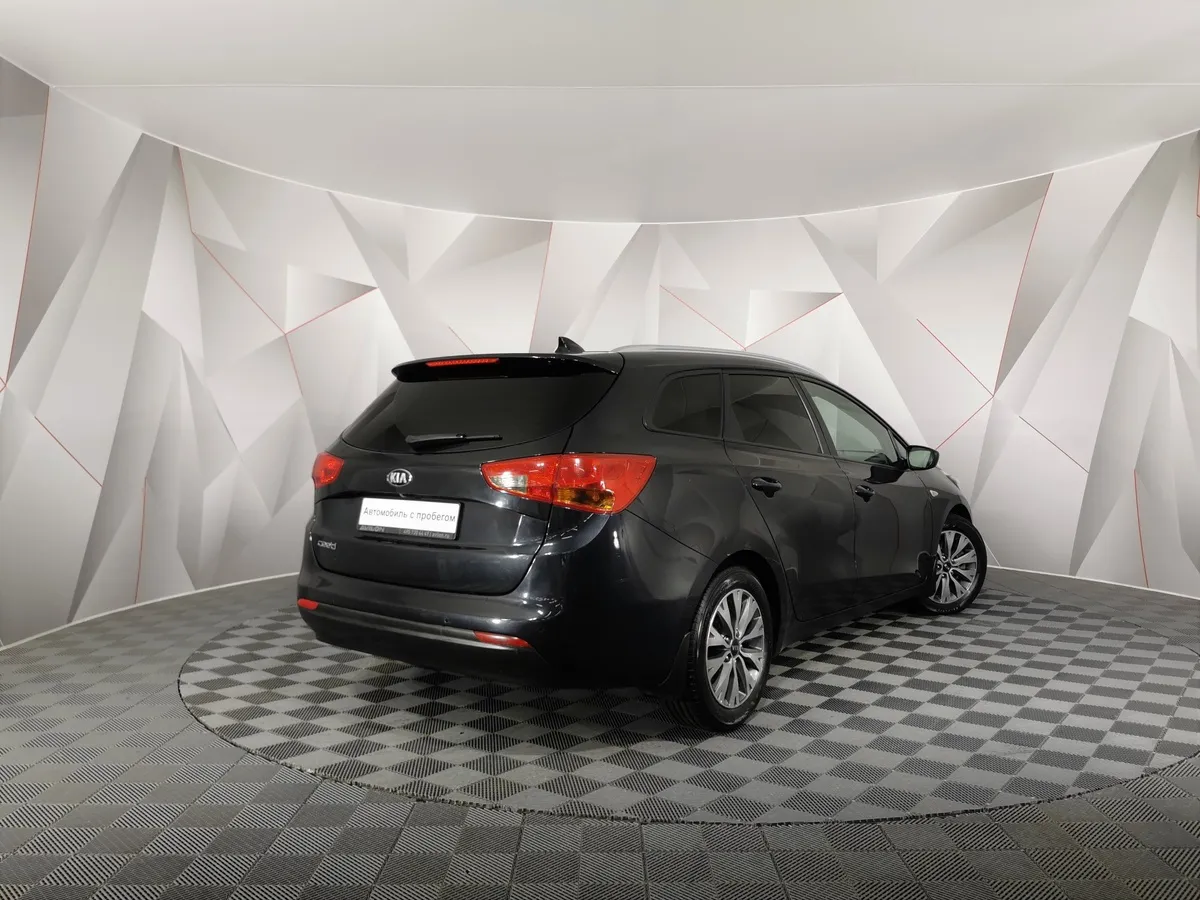 Kia Ceed 1.6 AT (130 л.с.) Luxe RED Line Черный в АВИЛОН. Слайд №2
