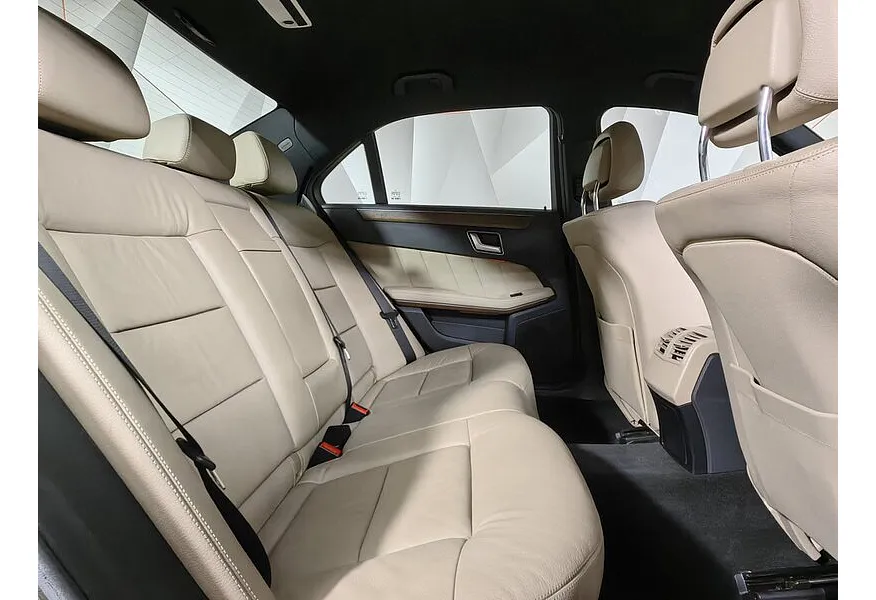 Mercedes-Benz E-Класс E 300 7G-Tronic Plus (231 л.с.) Серый в АВИЛОН. Слайд №16 Mercedes-Benz E-Класс E 300 7G-Tronic Plus (231 л.с.) Серый в АВИЛОН. Слайд №16