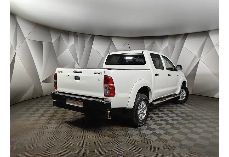 Toyota Hilux 2.5D MT Turbo AWD (144 л.с.) Стандарт Белый в АВИЛОН. Слайд №2
